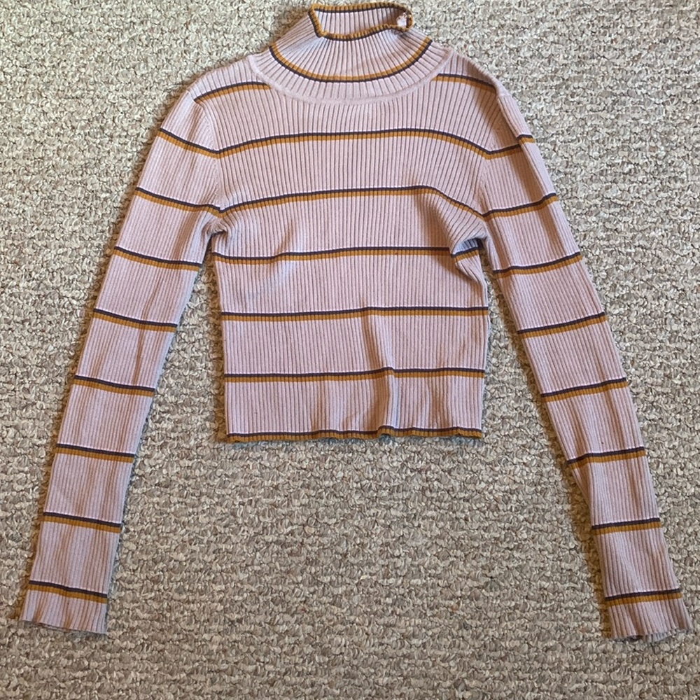 Purple-grey long sleeve stripped shirt!